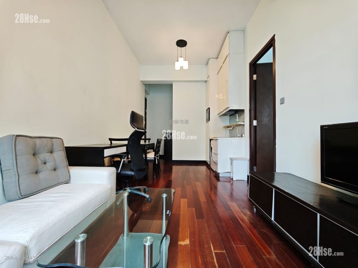 J Residence Rental 1 Bedroom , 1 Bathroom 439 ft²