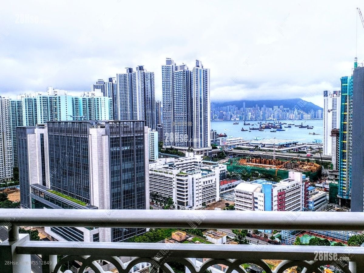The Sparkle Sell 3 Bedrooms , 2 Bathrooms 671 ft²