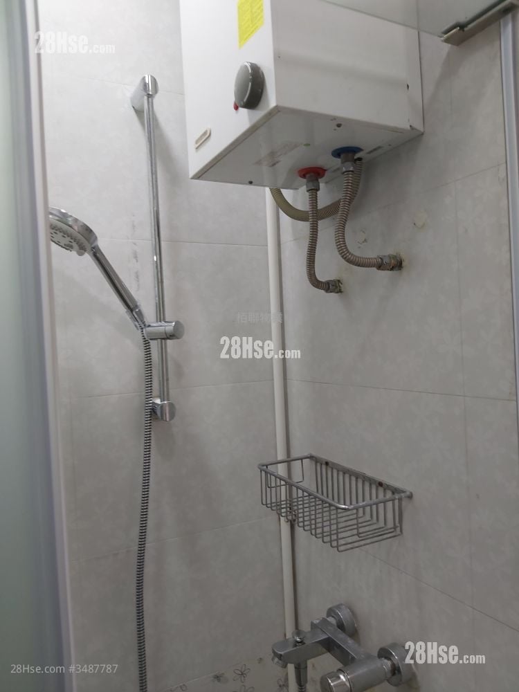 Luen Hong Apartments Rental 2 Bedrooms , 1 Bathroom 358 ft²