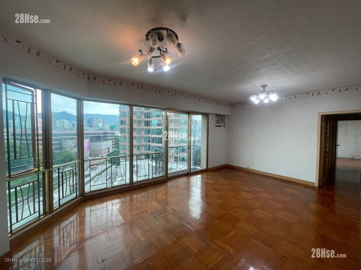 The Astrid Sell 4 Bedrooms , 2 Bathrooms 948 ft²