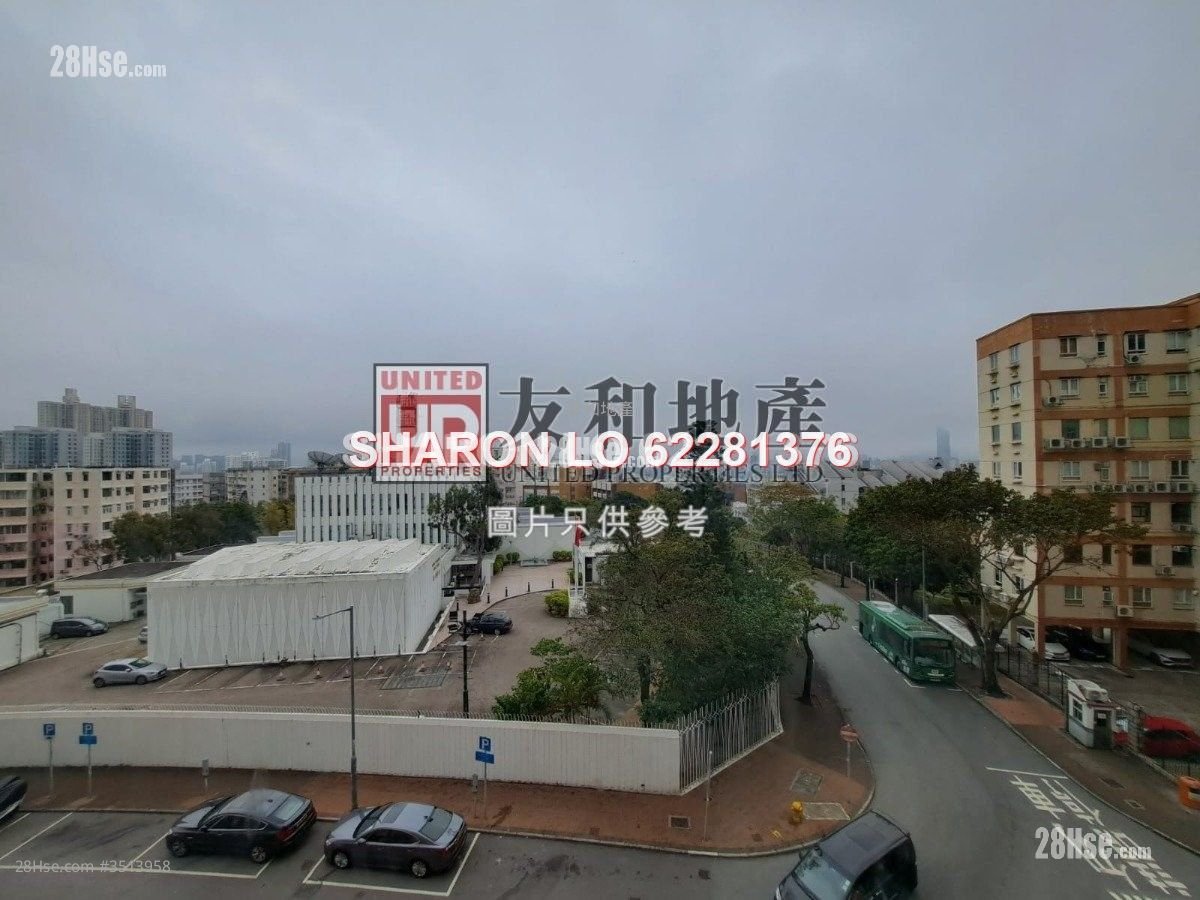Welcome Gardens Rental 3 Bedrooms , 1 Bathroom 717 ft²