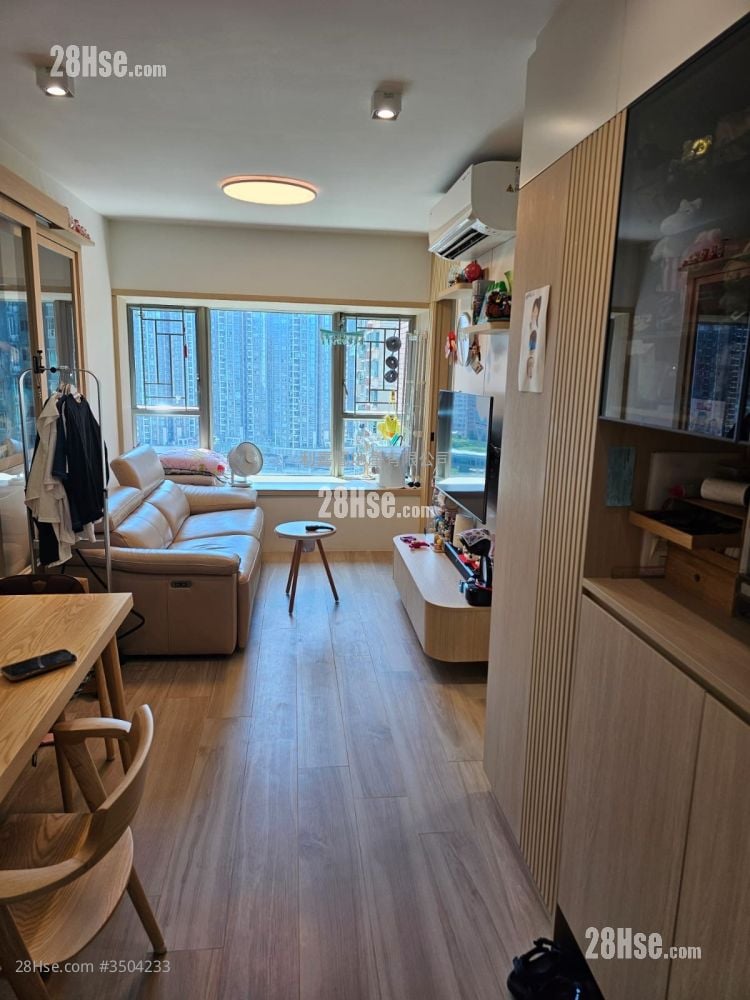 Park Central Sell 2 Bedrooms 406 ft²