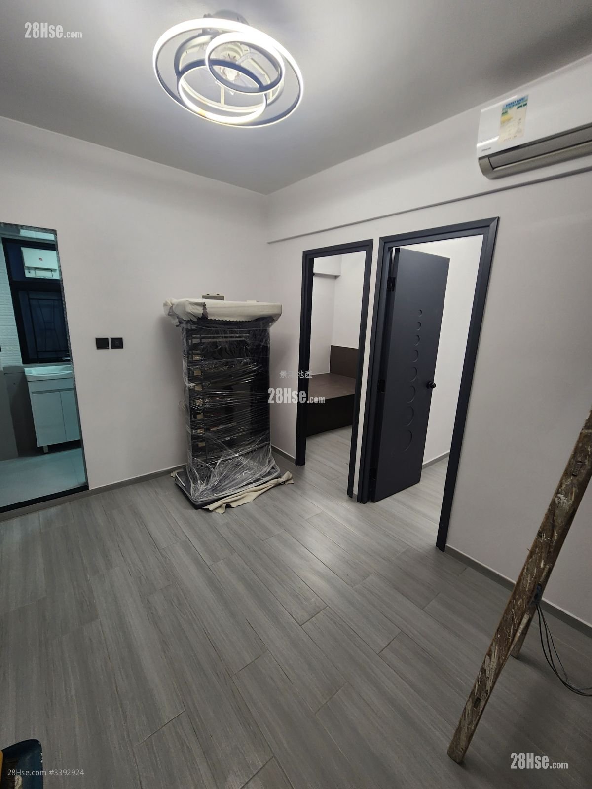 Yee Fat Building Rental 2 Bedrooms , 1 Bathroom 332 ft²