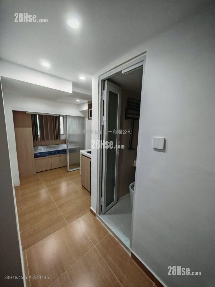 New Lucky House Rental Studio , 1 Bathroom 170 ft²