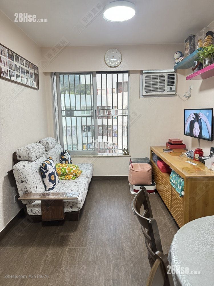 Aberdeen Centre Rental 2 Bedrooms , 1 Bathroom 451 ft²