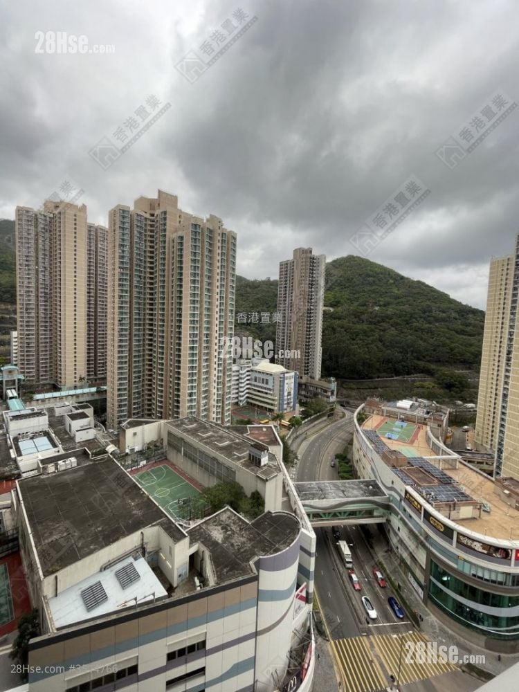 Metro Town Rental 3 Bedrooms , 2 Bathrooms