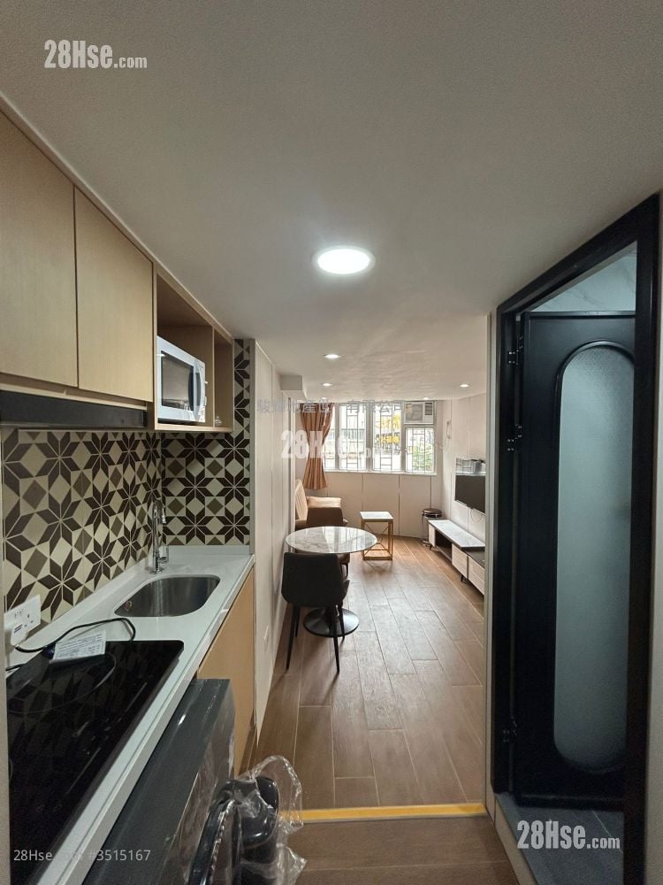 United Mansion Rental 2 Bedrooms , 1 Bathroom 320 ft²