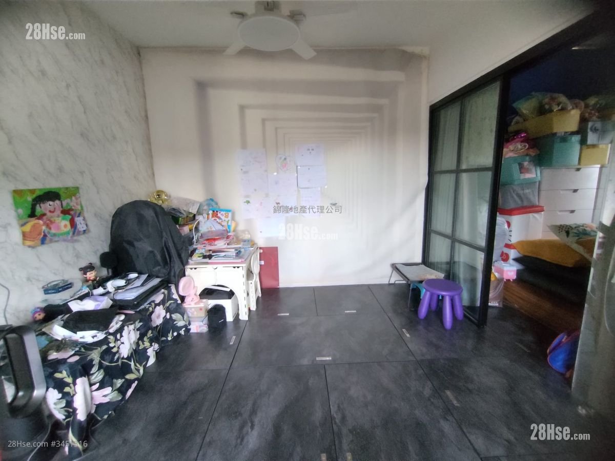 Wing Ming Building Sell 2 Bedrooms , 1 Bathroom 297 ft²