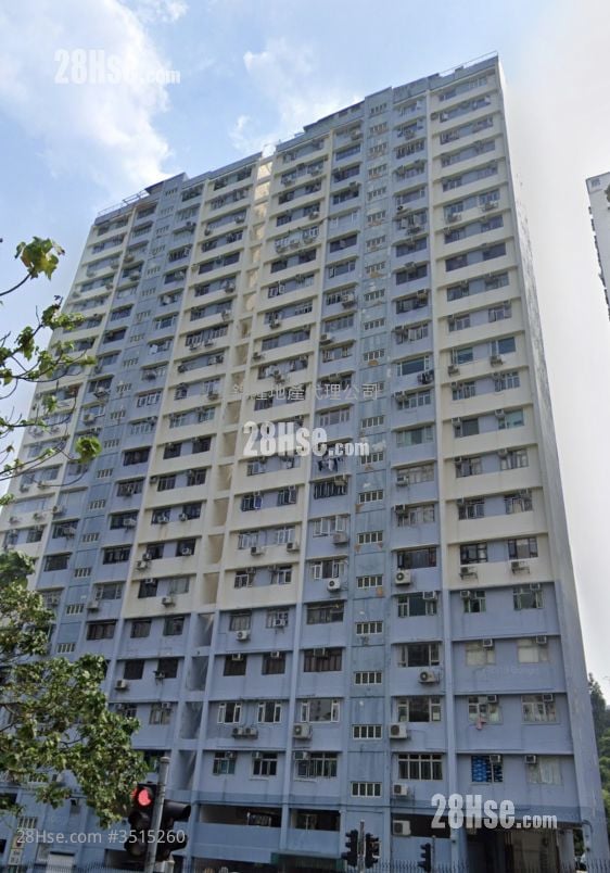 Wah Fung Gardens Sell 3 Bedrooms , 1 Bathroom 715 ft²
