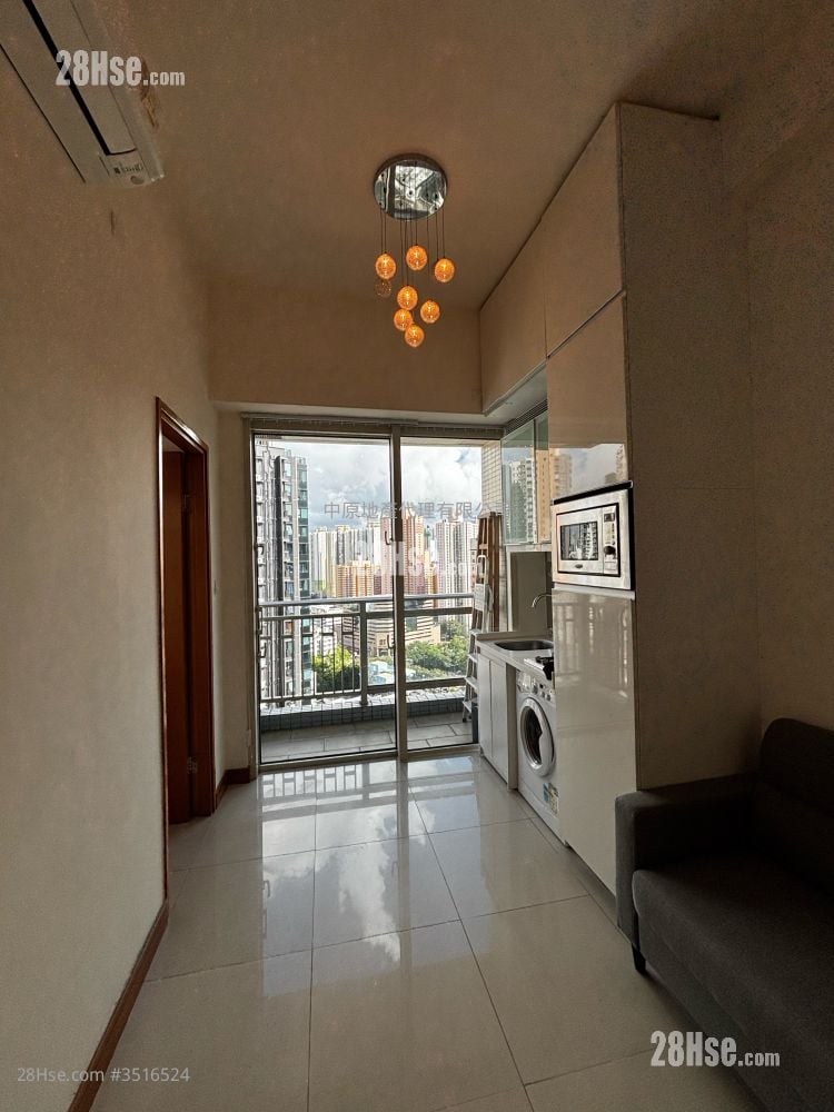 One New York Sell 1 Bedroom 240 ft²