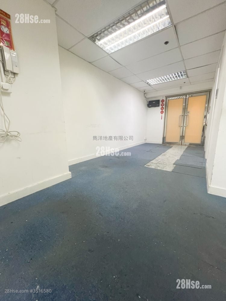 Focal Industrial Centre Rental 4 Bedrooms , 2 Toilets