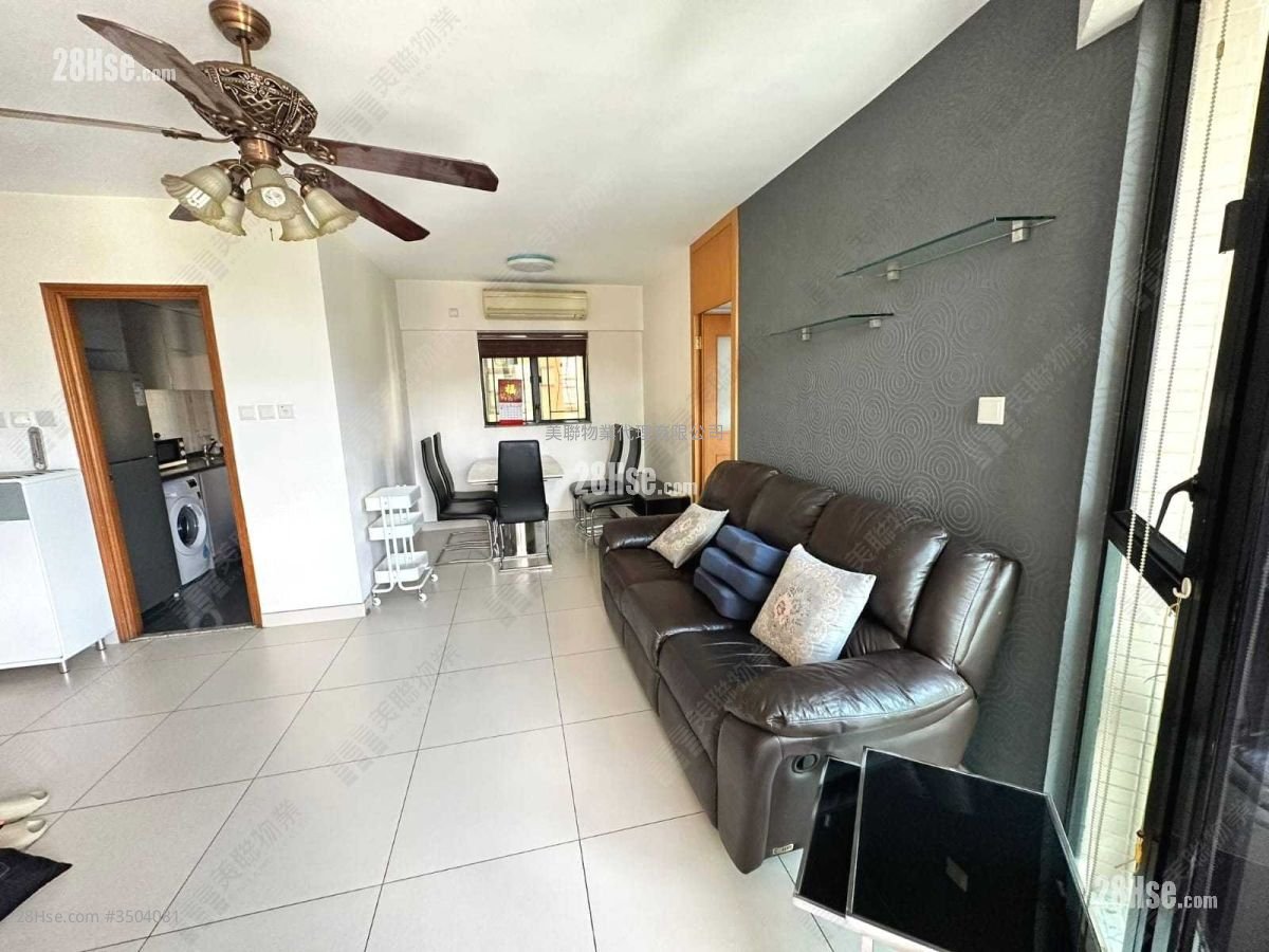 Nan Fung Plaza Rental 3 Bedrooms , 2 Bathrooms 806 ft²