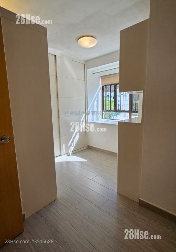 Heng Fa Chuen Sell 1 Bedroom , 1 Bathroom 471 ft²