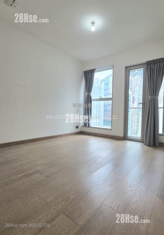 My Central Rental 3 Bedrooms , 2 Bathrooms 996 ft²