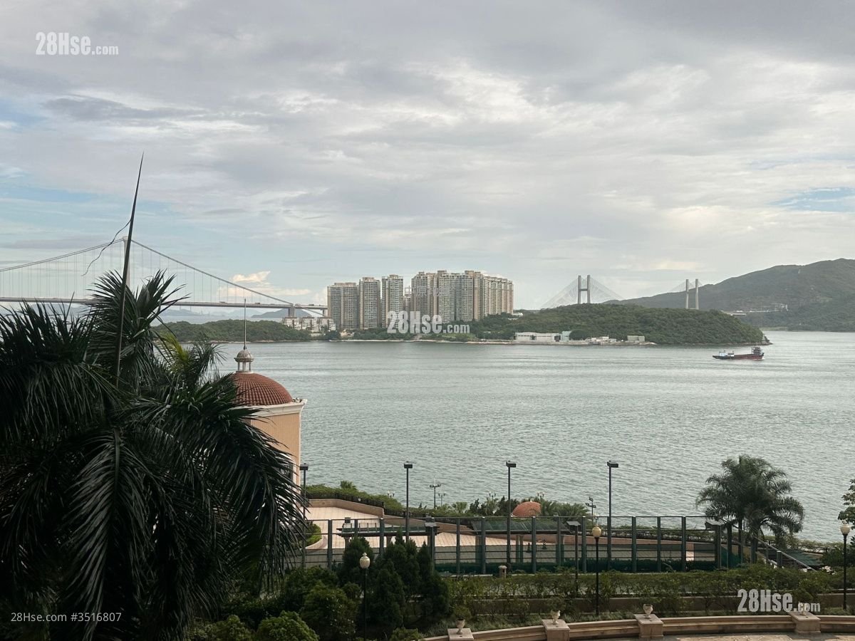 Bellagio Sell 3 Bedrooms , 2 Bathrooms 755 ft²