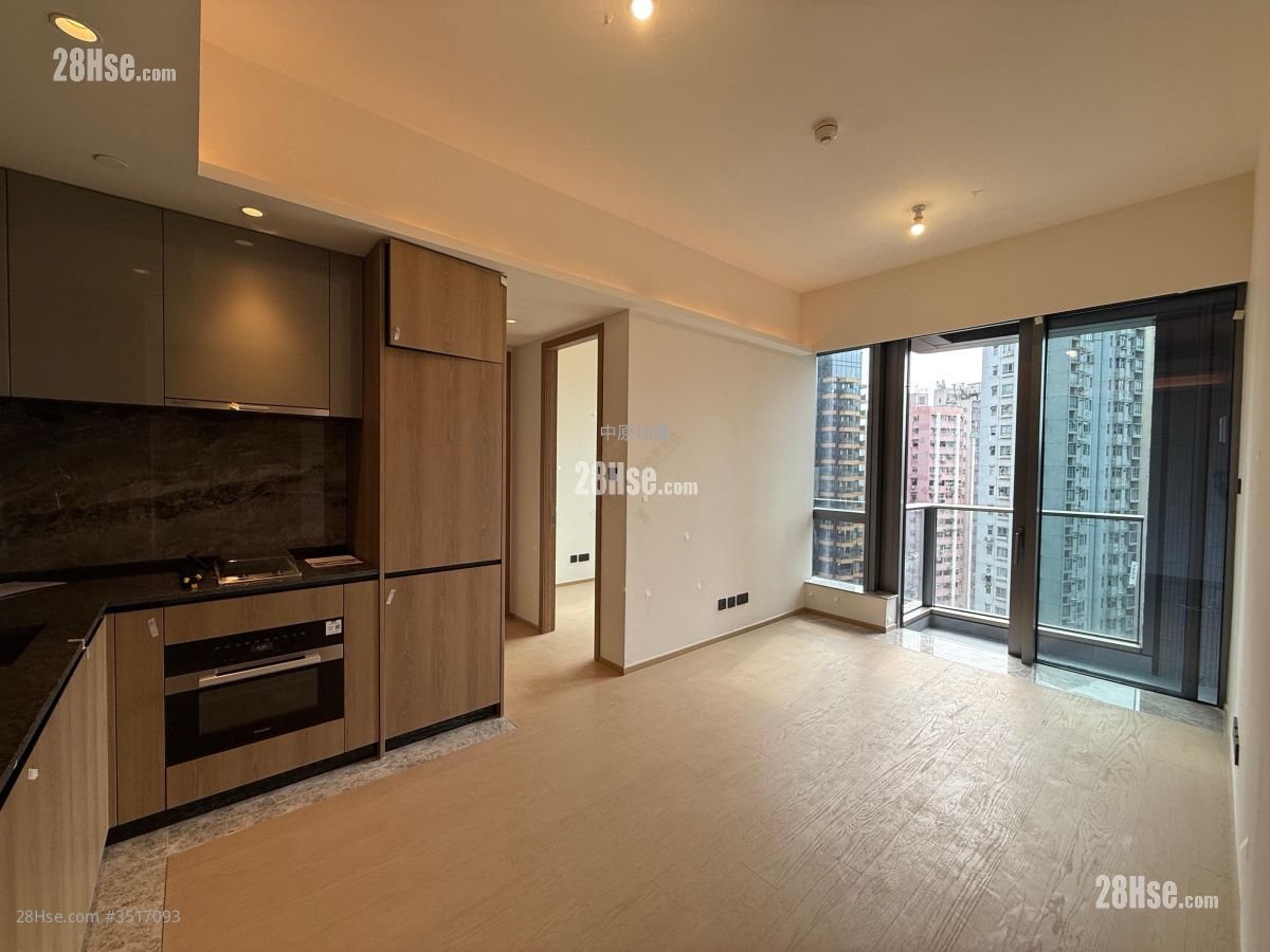 In One Rental 2 Bedrooms , 1 Bathroom 477 ft²