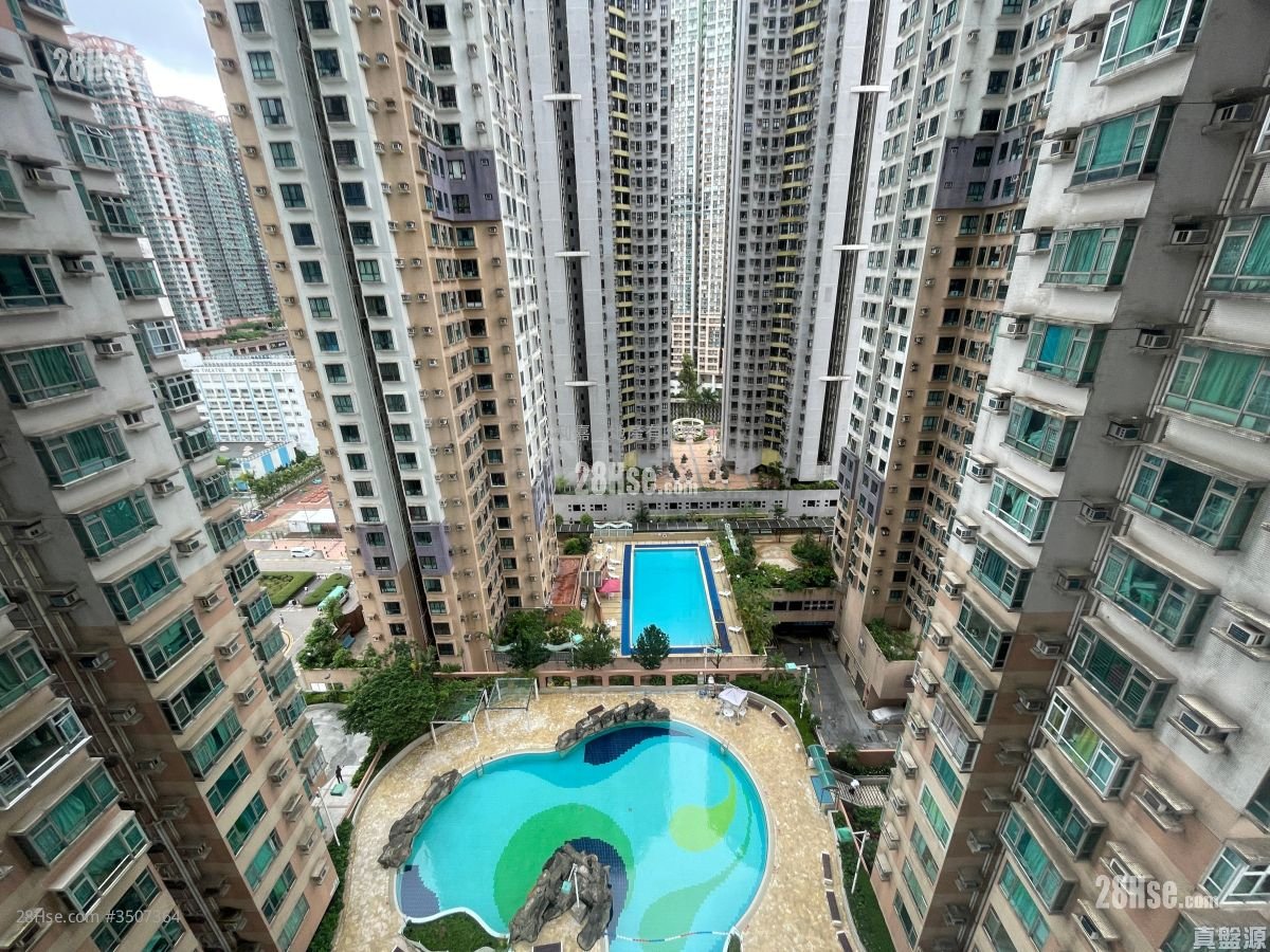Well On Garden Sell 2 Bedrooms , 1 Bathroom 354 ft²