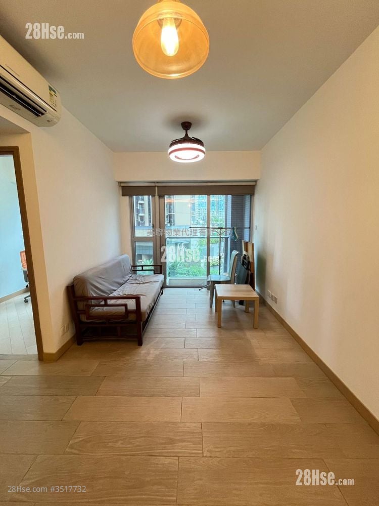 Century Link Rental 2 Bedrooms , 1 Bathroom 466 ft²