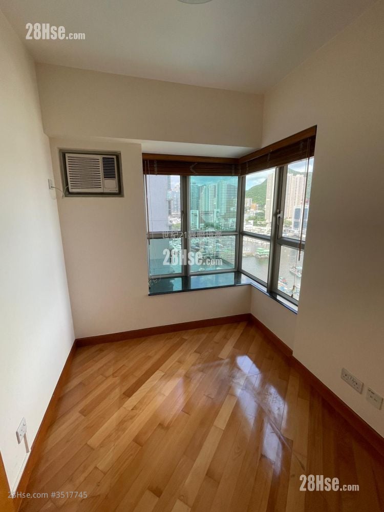 Sham Wan Towers Sell 2 Bedrooms , 1 Bathroom 480 ft²