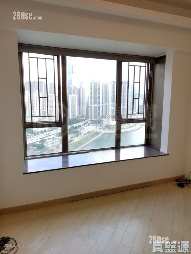 Serenade Cove Rental 3 Bedrooms , 2 Bathrooms 644 ft²