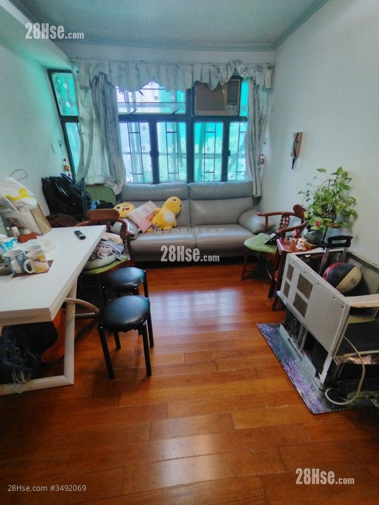 Sui Wo Court Sell 2 Bedrooms , 1 Bathroom 472 ft²