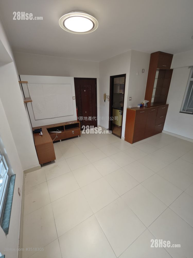 Tsuen King Garden Sell 3 Bedrooms , 1 Bathroom 577 ft²