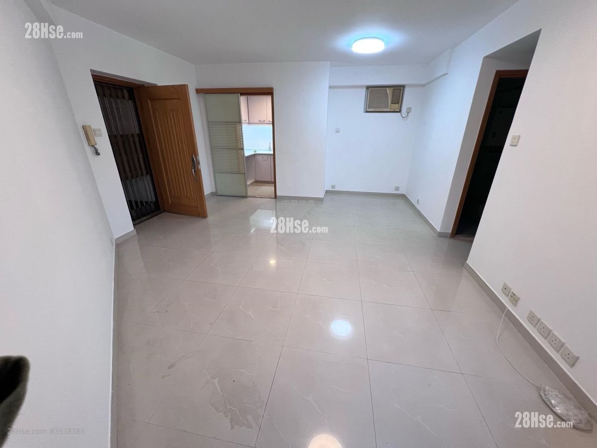 Man Lai Court Rental 3 Bedrooms , 2 Bathrooms 622 ft²