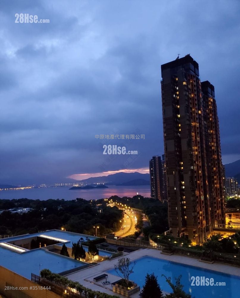 Lake Silver Sell 3 Bedrooms , 2 Bathrooms 690 ft²