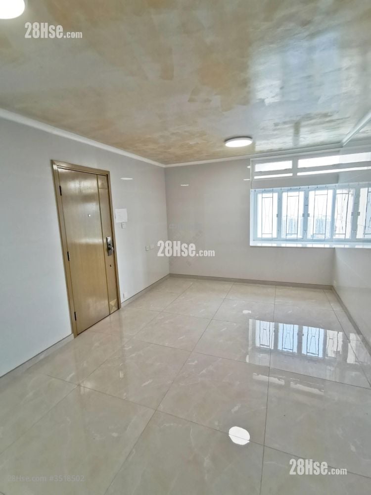 Sun Tuen Mun Centre Sell 3 Bedrooms 597 ft²