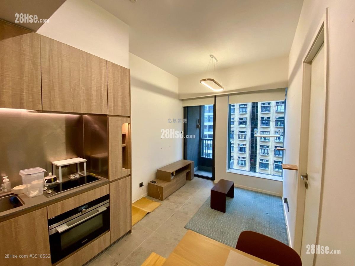 Bohemian House Rental 1 Bedroom , 1 Bathroom 346 ft²