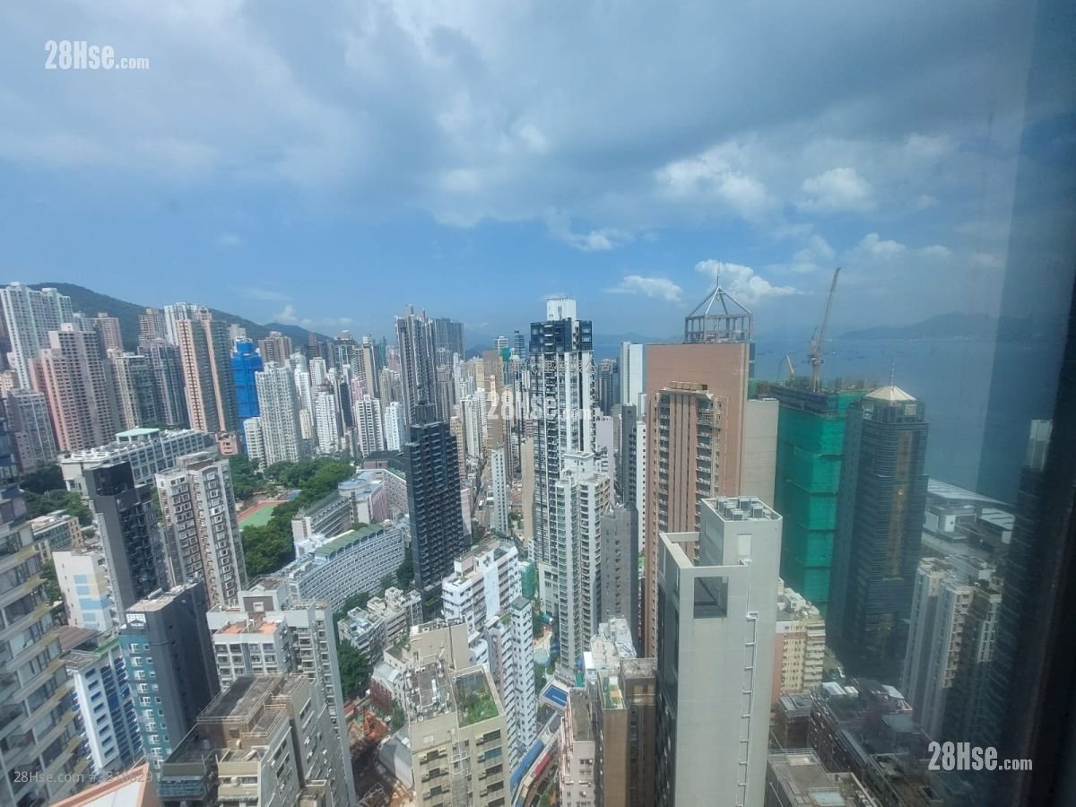 Queen's Terrace Sell 2 Bedrooms , 1 Bathroom 411 ft²