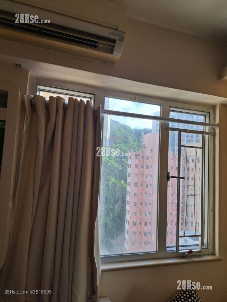 Dollar Building Sell 2 Bedrooms , 1 Bathroom 299 ft²