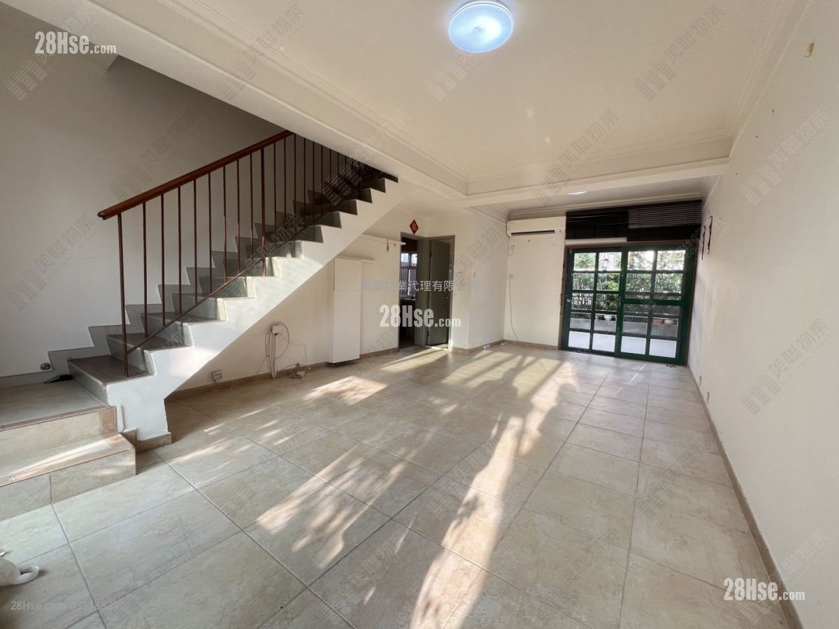 Fairview Park Rental 3 Bedrooms , 2 Bathrooms 840 ft²