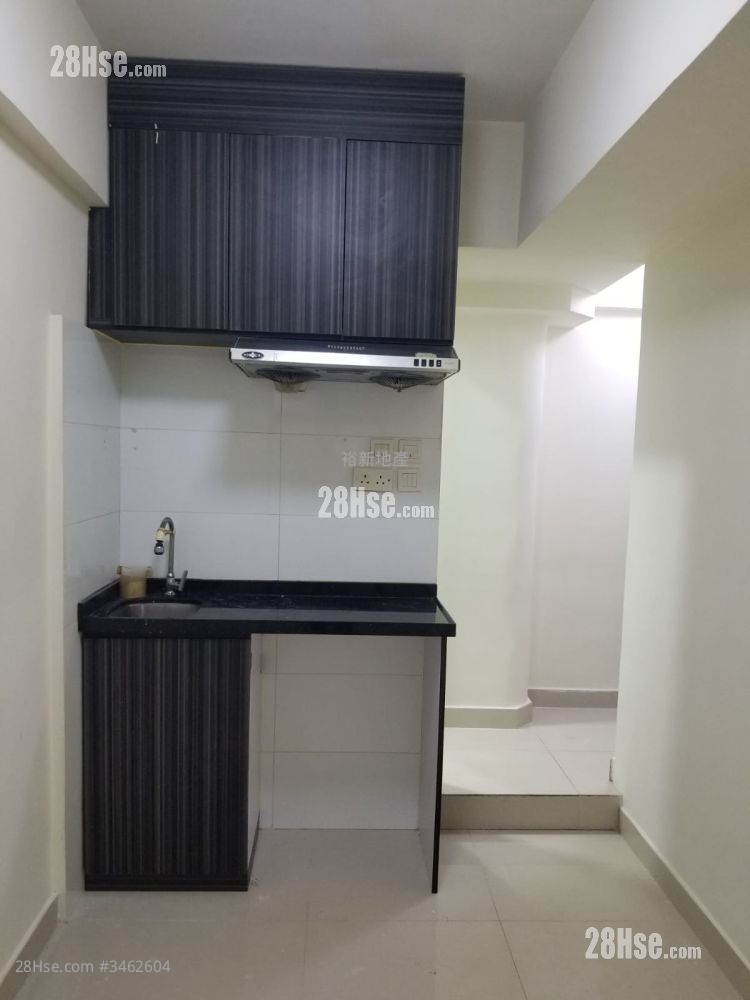 Tak Cheong Building Rental Studio , 1 Bathroom 130 ft²