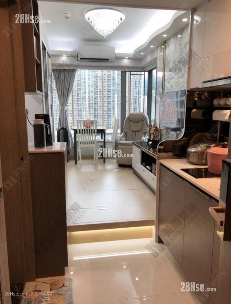 Aurora Rental 1 Bathroom 242 ft²