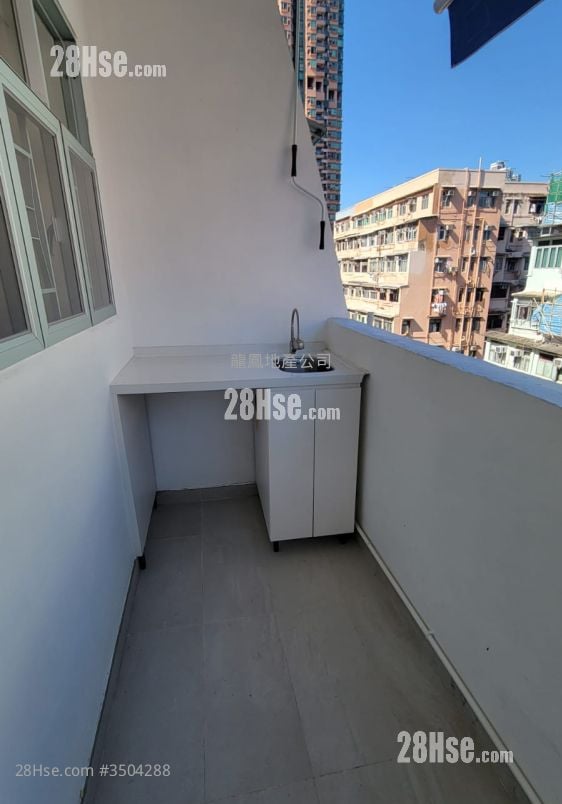 Chung Hing Building Rental 2 Bedrooms , 1 Bathroom 394 ft²