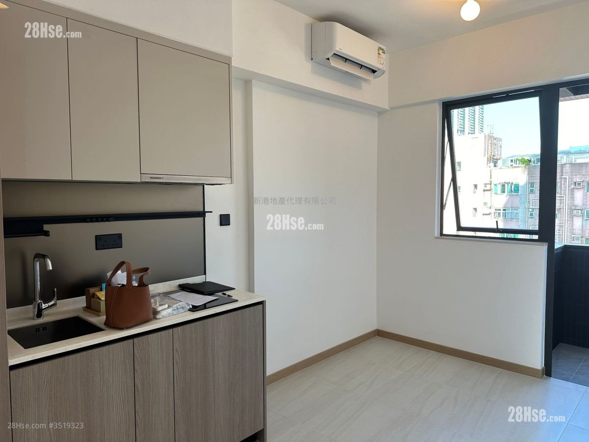 The Grands Rental Studio , 1 Bathroom 232 ft²