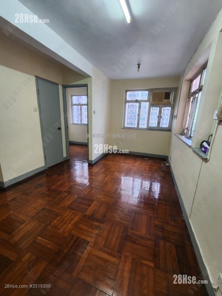 Tsuen Wan Centre Sell 1 Bedroom 324 ft²