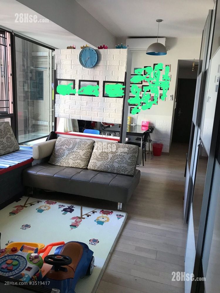 8 Royal Green Sell 3 Bedrooms 762 ft²