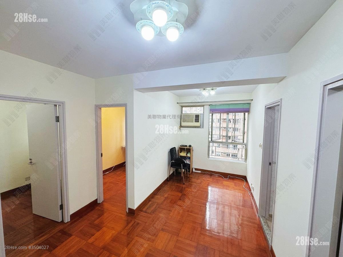 Bauhinia Garden Sell 2 Bedrooms , 1 Bathroom 427 ft²