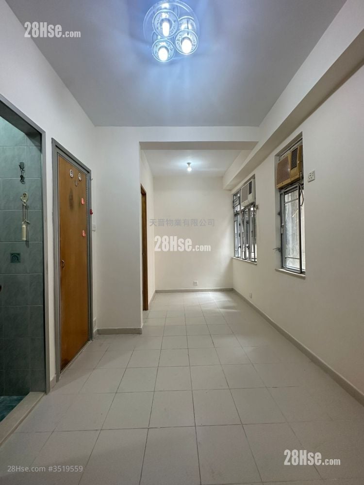 Wah Bo Building Sell 1 Bedroom , 1 Bathroom 202 ft²
