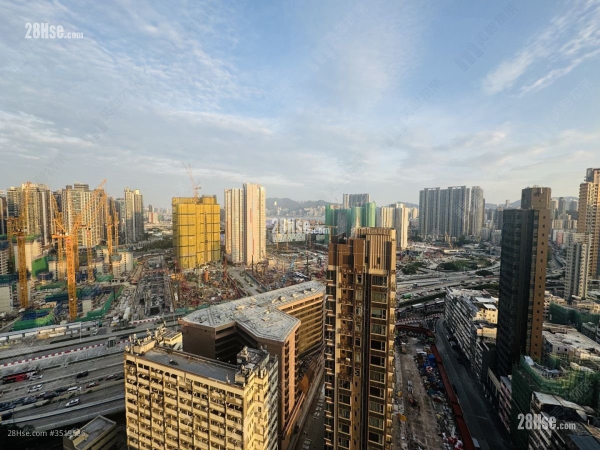 Billionnaire Royale Sell 3 Bedrooms , 3 Bathrooms 1,014 ft²