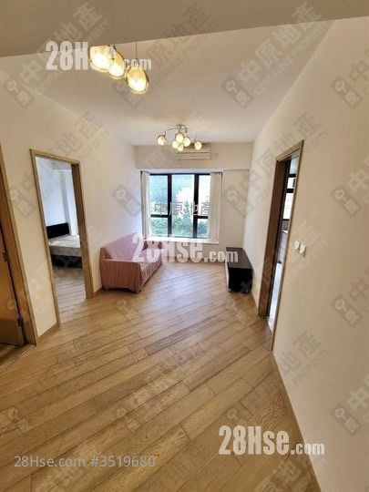 The Visionary Sell 1 Bedroom 434 ft²