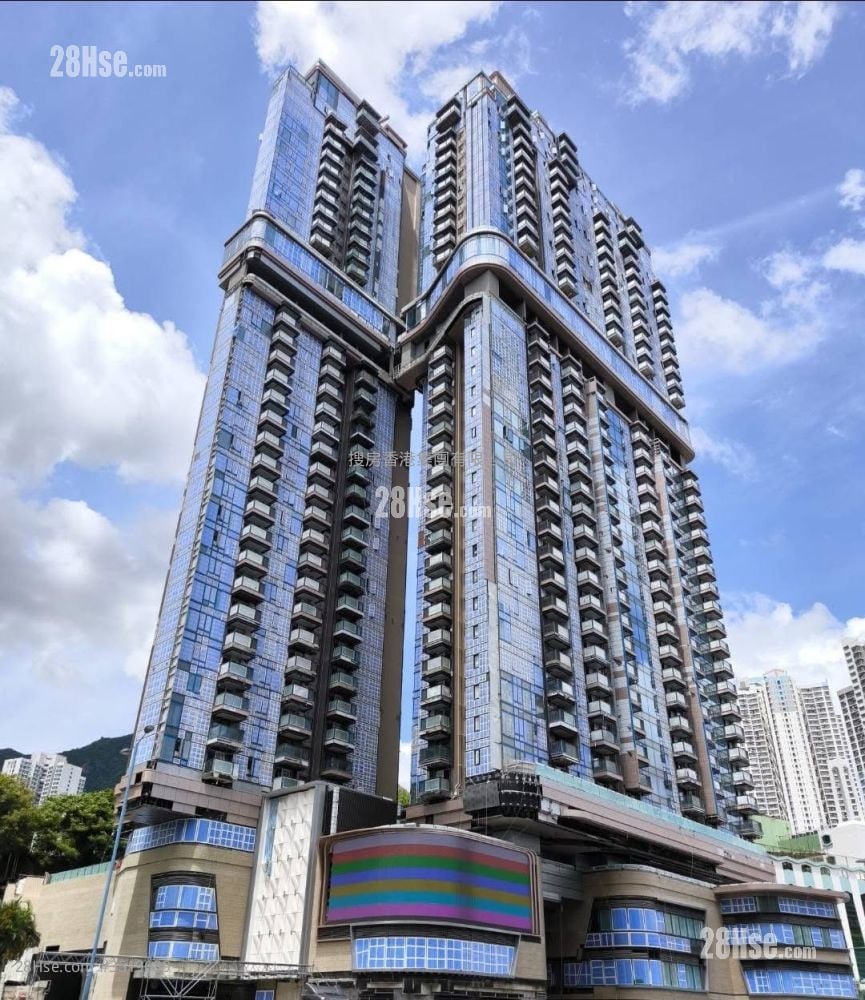 Uptown East Rental 469 ft²