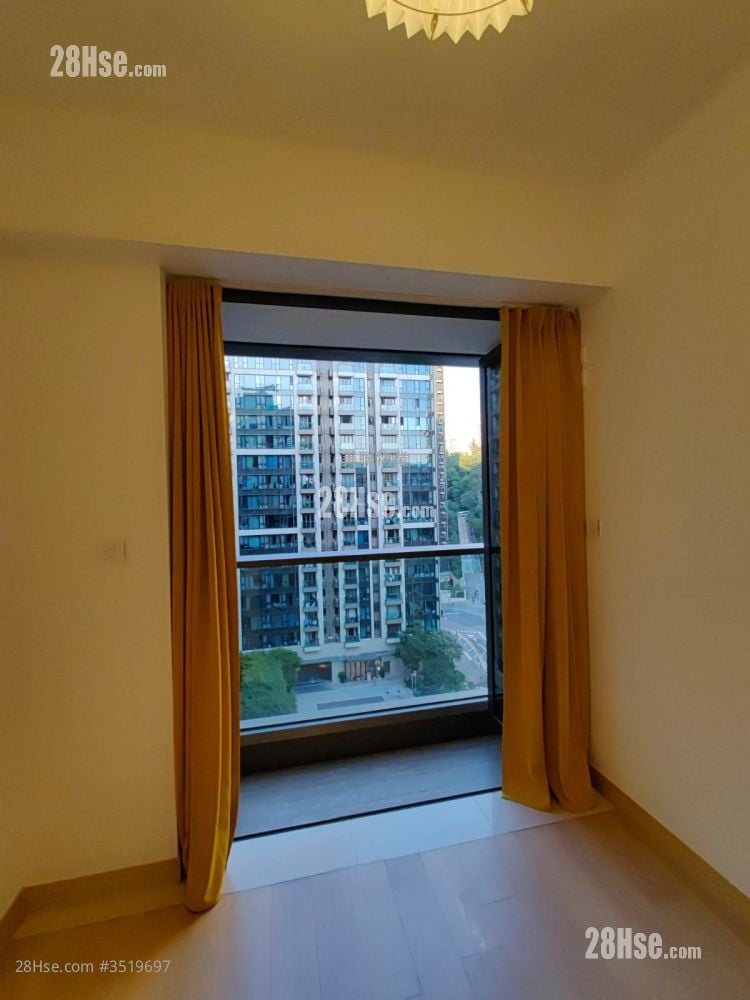 One Homantin Rental 3 Bedrooms , 1 Bathroom 538 ft²