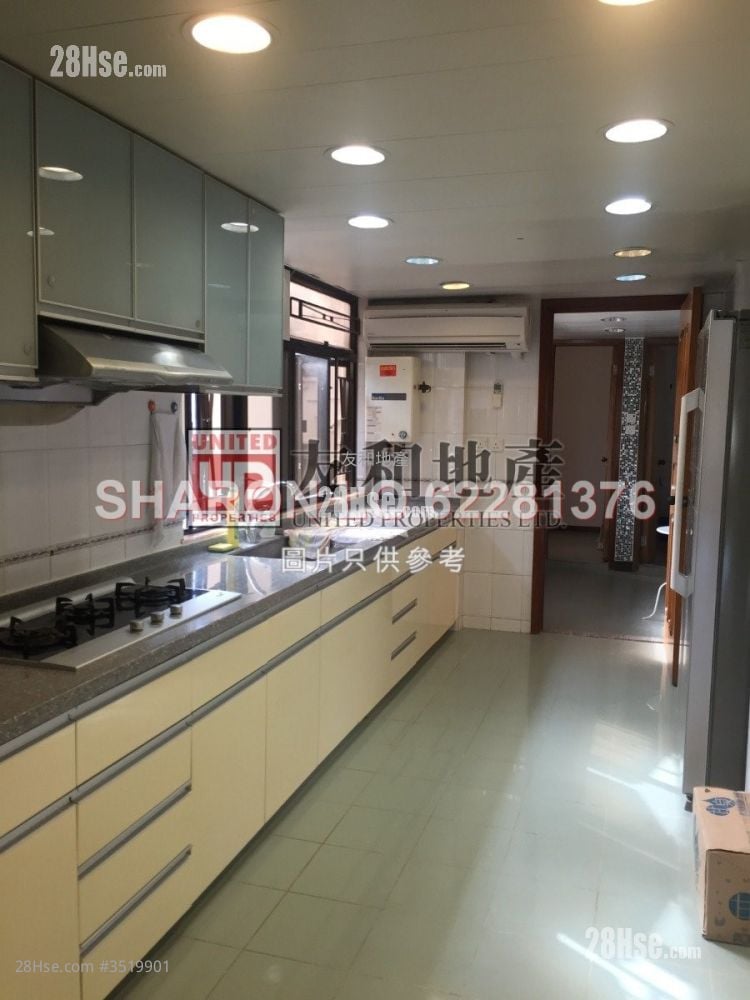 Albion Gardens Rental 3 Bedrooms , 3 Bathrooms 1,933 ft²