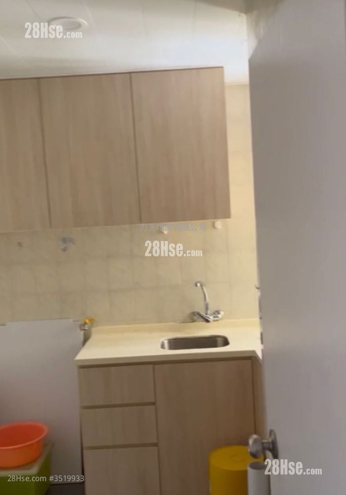 Tai On Building Sell 351 ft²