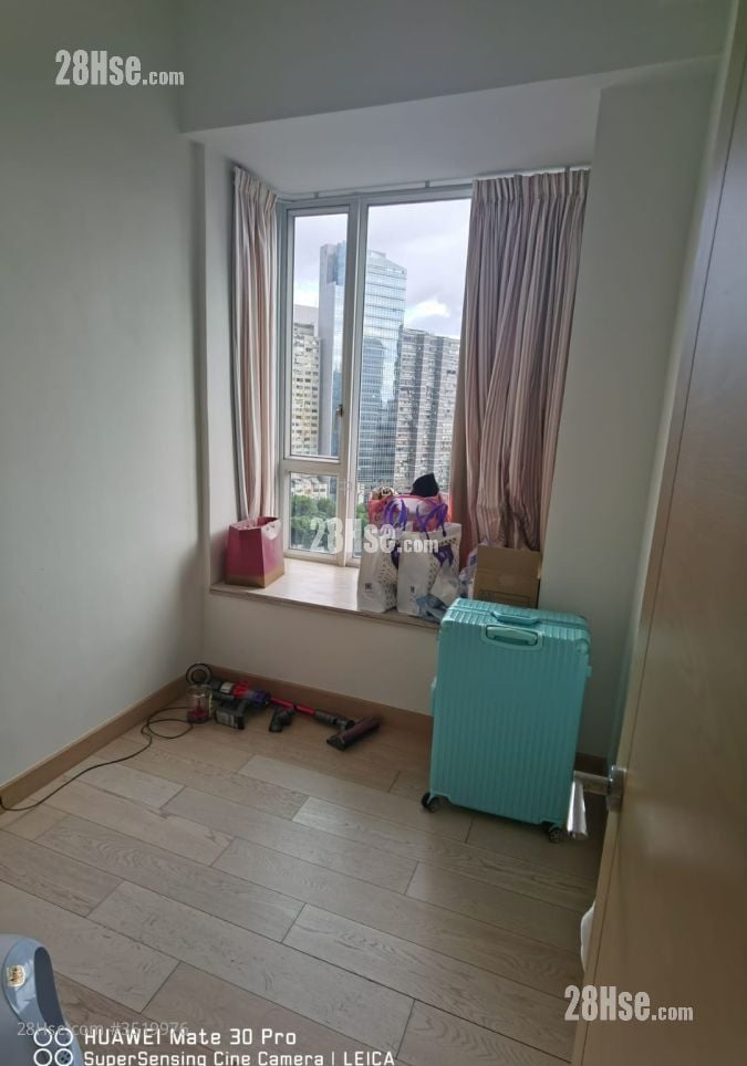 Lions Rise Sell 3 Bedrooms 764 ft²