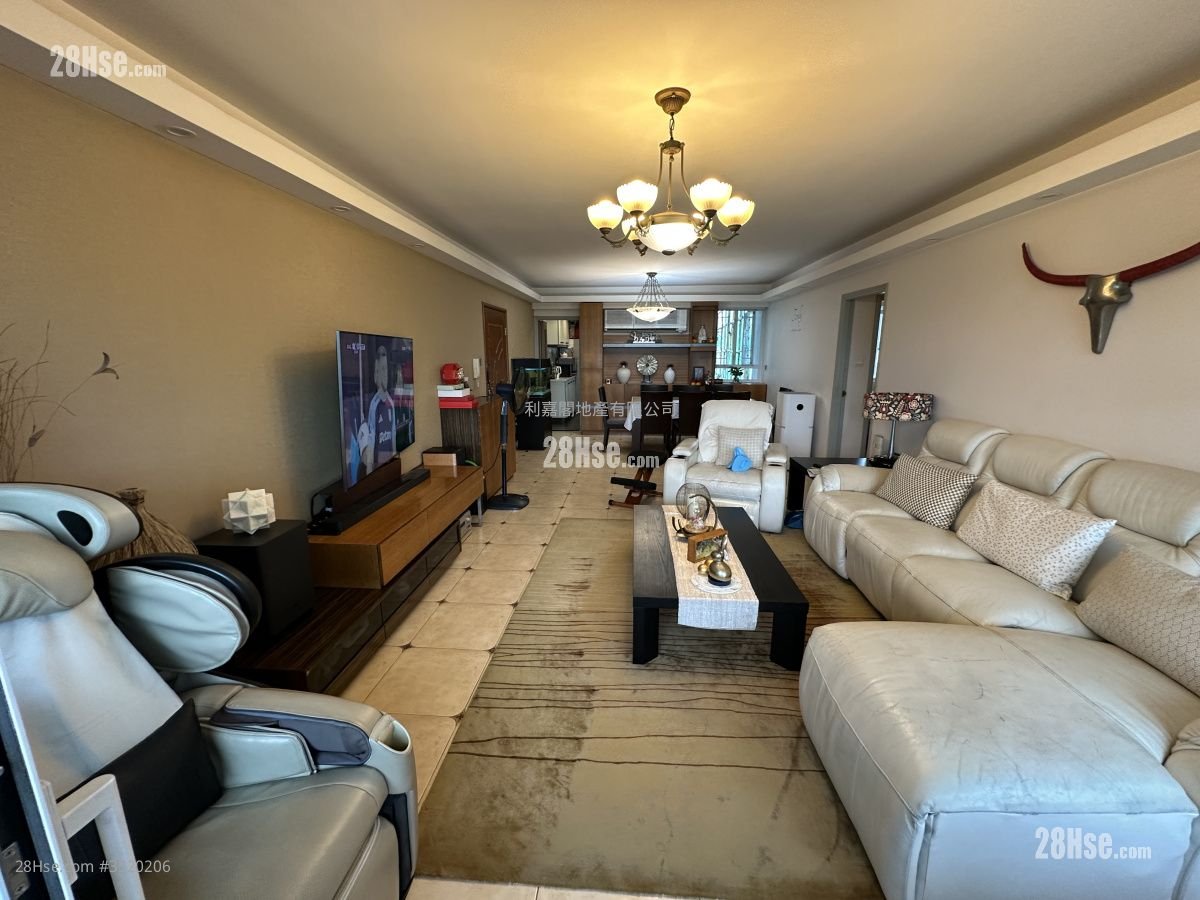 Scenery Garden Sell 4 Bedrooms , 2 Bathrooms 1,370 ft²