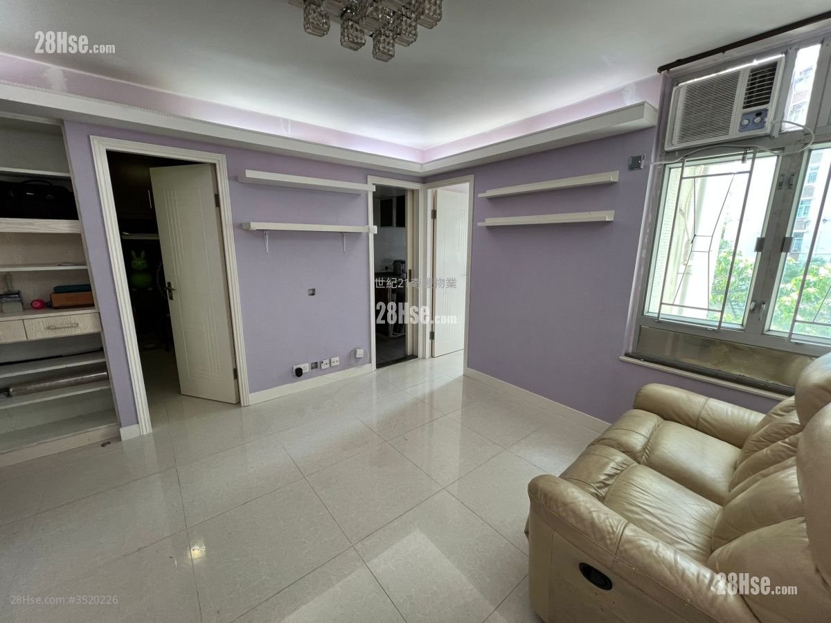 Cheung Wah Estate Sell 2 Bedrooms , 1 Bathroom 381 ft²